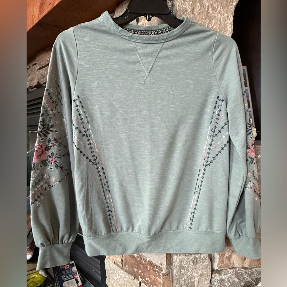 Knox Rose Women’s Embroidered Top